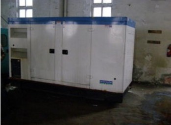 韶关康明斯150kw大型柴油二手发电机组 韶关康明斯150kw大型柴油二手发电机组